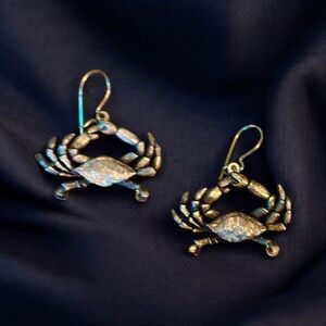 Vintage Jolle crab dangle earrings